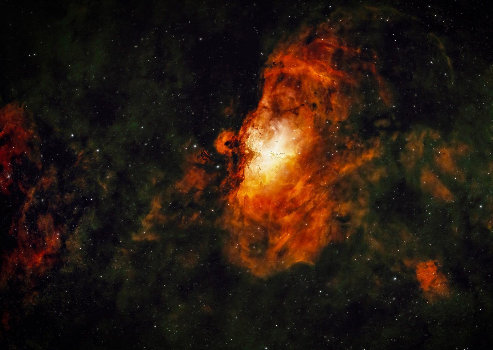 The magnificent Eagle Nebula (M16) swimming in a sea of stars, captured through the William Optics RedCat 71. This wide-field perspective beautifully contextualizes the sprawling, wing-like emission dust clouds while clearly resolving the iconic Pillars of Creation at the cosmic core, completely free of optical distortion across the entire field.